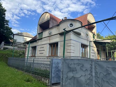 дом по адресу Молодіжна, 24