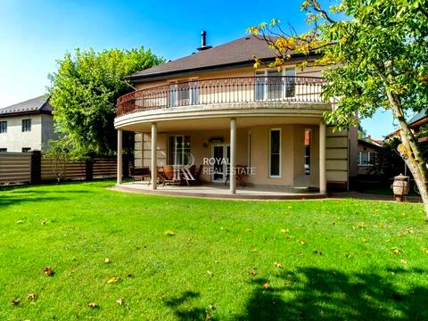 будинок за адресою Богатирська вул., 30