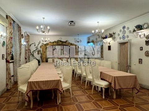 комерційна за адресою Київ, Вишгородська вул., 4