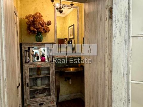 комерційна за адресою Київ, Вишгородська вул., 4