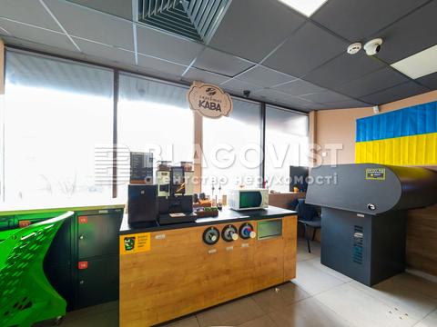 комерційна за адресою Лук'янівська вул., 1