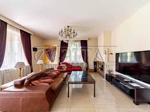 будинок за адресою Київ, Богатирська вул.