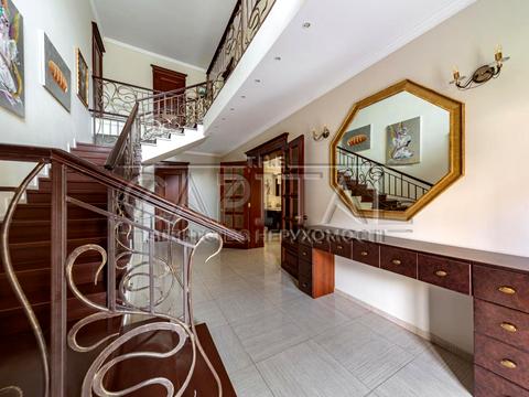 будинок за адресою Київ, Богатирська вул.