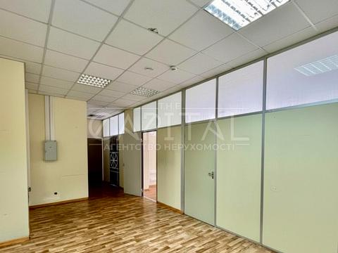 комерційна за адресою Київ, Митрополита Василя Липківського вул. (Урицького), 3