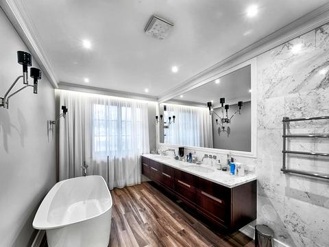 дом по адресу Ивана Карпенко-Карого ул. (Некрасова)