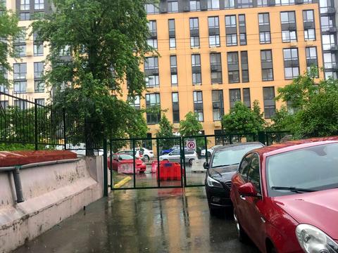 коммерческая по адресу Салютная ул., 1-Б