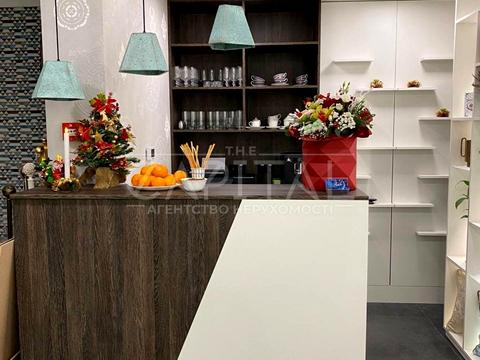 комерційна за адресою Родини Крістерів вул., 2