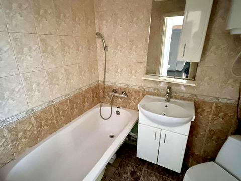 квартира за адресою житловий масив Тополя-2 вул., 3