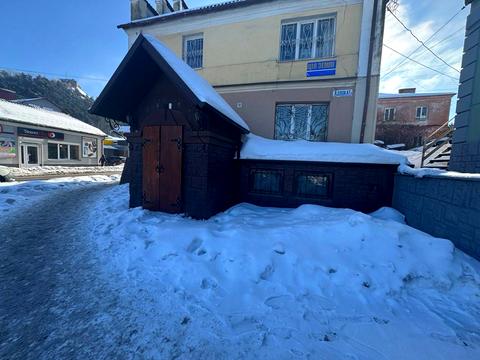 комерційна за адресою Шевченка вул., 50