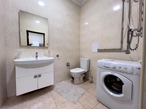 квартира за адресою Андрія Верхогляда вул. (Михайла Драгомирова), 5