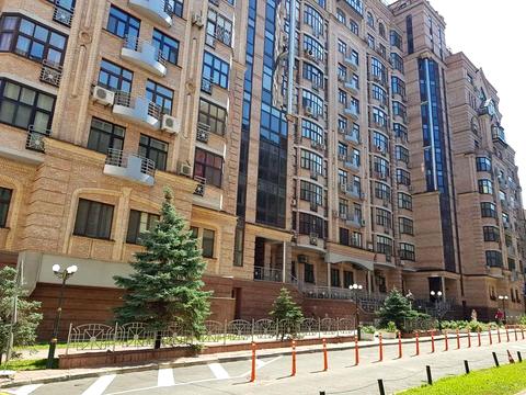 комерційна за адресою Паторжинського вул., 14