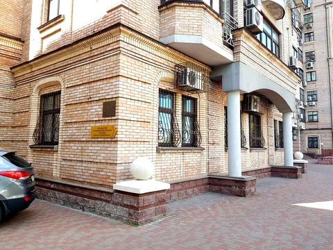 комерційна за адресою Паторжинського вул., 14