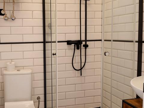 комерційна за адресою Велика Васильківська вул. (Червоноармійська), 71