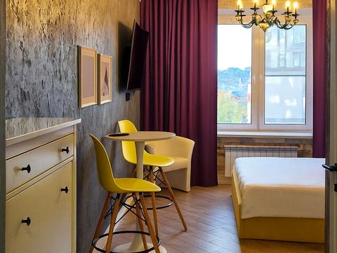 комерційна за адресою Велика Васильківська вул. (Червоноармійська), 71