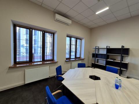 комерційна за адресою Паторжинського вул., 14