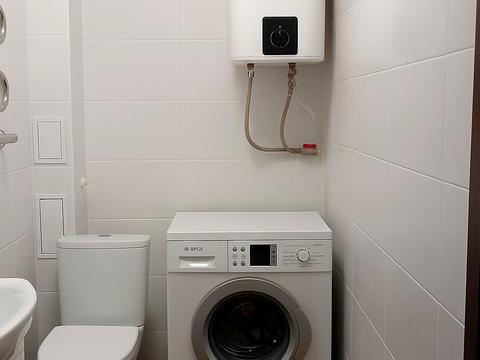 комерційна за адресою Радунська вул., 30