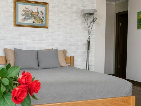 комерційна за адресою Радунська вул., 30