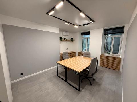 комерційна за адресою Євгена Чикаленка вул. (Пушкінська), 20