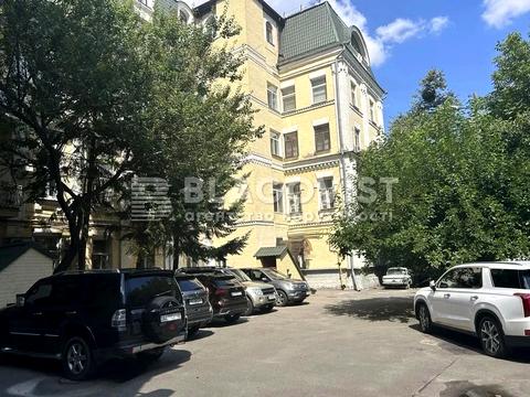 квартира за адресою Варязький пров., 13-А