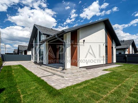 дом по адресу привітна, 1