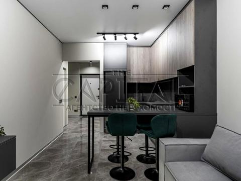 квартира за адресою Салютна вул., (Будинок 02301-02303)