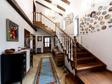 будинок за адресою Київська вул., 1