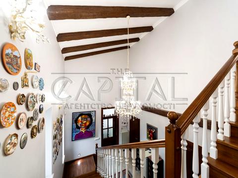 будинок за адресою Київська вул., 1