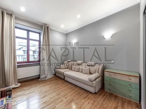 квартира за адресою Євгена Чикаленка вул. (Пушкінська), 25