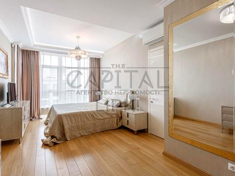 квартира за адресою Київ, Андрія Верхогляда вул. (Михайла Драгомирова), 15