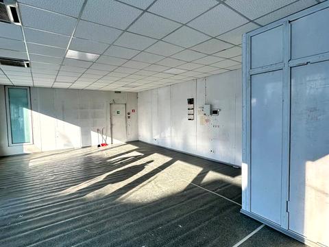 коммерческая по адресу Степана Бандеры просп. (Московський), 13