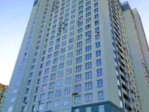 квартира за адресою Драгоманова вул., 10