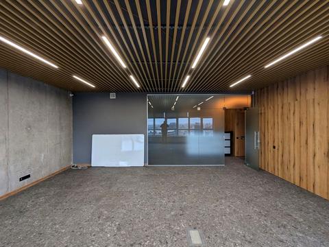 коммерческая по адресу Кловский спуск, 7