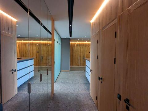 коммерческая по адресу Кловский спуск, 7