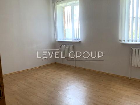 комерційна за адресою Кирилівська вул. (Фрунзе), 160