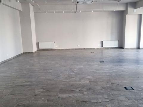 комерційна за адресою Мечникова вул., 11