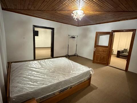 дом по адресу Прикарпатська, 1