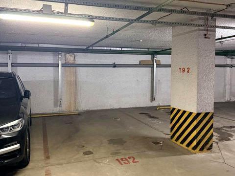 паркоместо по адресу Миколы Бажана просп., 16