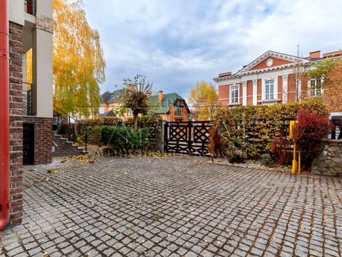 будинок за адресою Київ, Квіткові Луки вул.