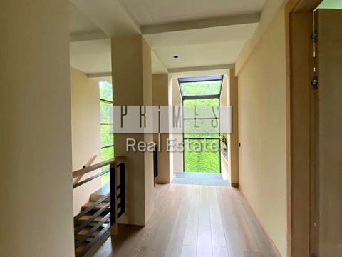 будинок за адресою Вишнева, 1