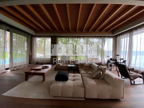 будинок за адресою Вишнева, 1