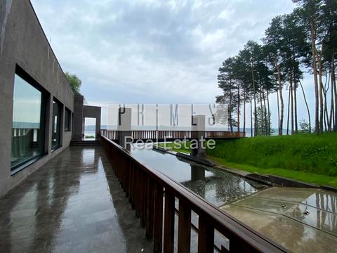 будинок за адресою Вишнева, 1