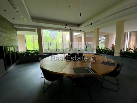 будинок за адресою Вишнева, 1