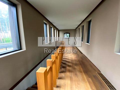 будинок за адресою Вишнева, 1