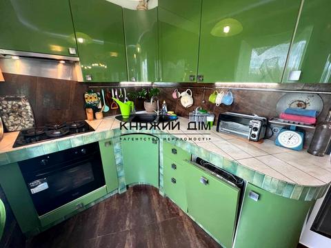 квартира за адресою Голосіївський просп. (40-річчя Жовтня), 110