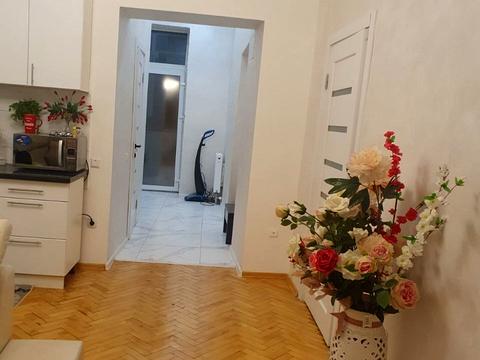 квартира за адресою Берестейської унії пл. (Липнева), 3