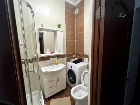 квартира за адресою Шнеєрсона вул., 4