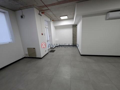 комерційна за адресою Володимира Янева вул., 25