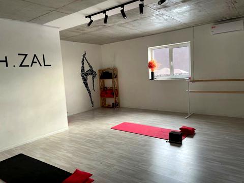 комерційна за адресою Михайла Максимовича вул. (Онуфрія Трутенка), 26-Б