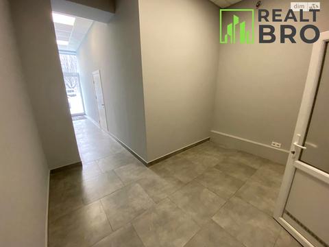 комерційна за адресою Проскурівського підпілля вул., 110