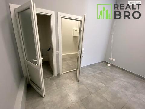 комерційна за адресою Проскурівського підпілля вул., 110